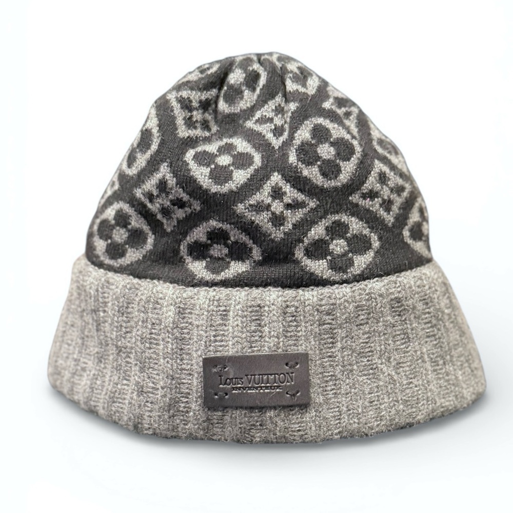 Louis Vuitton Gray and Black Monogram Knit Hat 100% Cashmere